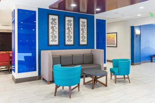 Holiday Inn Express Hotel & Suites Albuquerque Midtown, an IHG Hotel