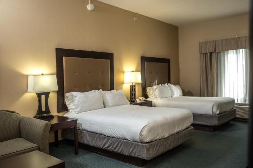 Holiday Inn Express Hotel & Suites - Novi, an IHG Hotel