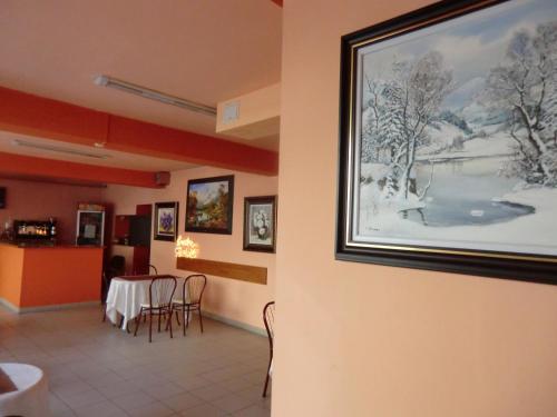 餐廳, 武士之家膳食公寓 (Pension Casa Samurai) in 布拉索夫