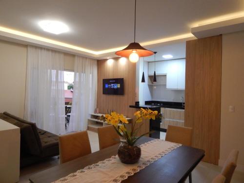 Apto. Novo e decorado., Bombinhas