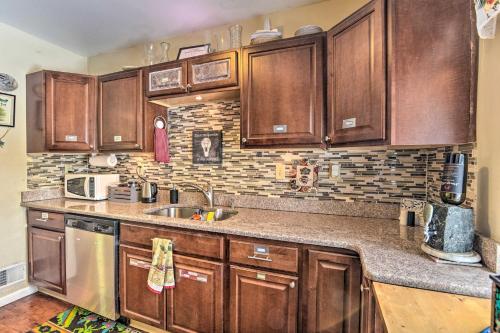 Eclectic Abode with Sunroom - 2 Mi to Downtown - image 8