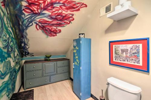 Eclectic Abode with Sunroom - 2 Mi to Downtown - image 12