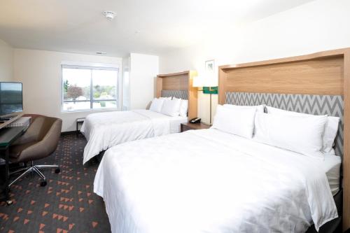 Holiday Inn Hotel & Suites - Mount Pleasant, an IHG Hotel