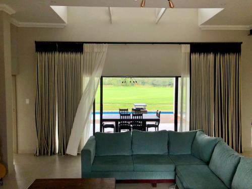 143 Vaal de Grace