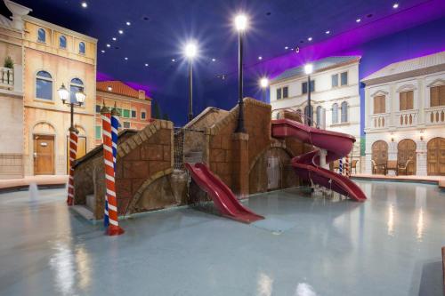 บริการและสิ่งอำนวยความสะดวก, Holiday Inn Hotel & Suites Maple Grove Northwest Minneapolis-Arbor Lakes By IHG in เมเปิล กรูฟ (MN)