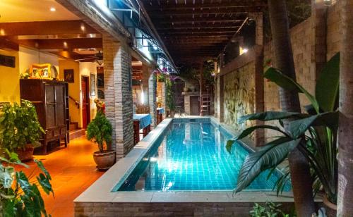 파타야 Chang Charlie Inn, Boutique 3성급 호텔 로비