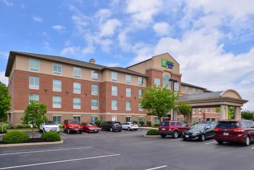 Holiday Inn Express Hotel & Suites Cincinnati - Mason