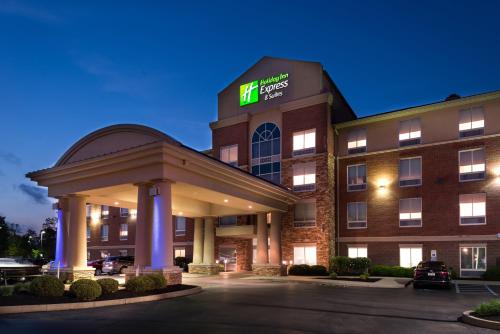 Holiday Inn Express Hotel & Suites Cincinnati - Mason