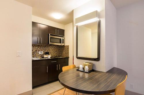 厨房, Studio 6  Concord, CA in 康科德(CA)