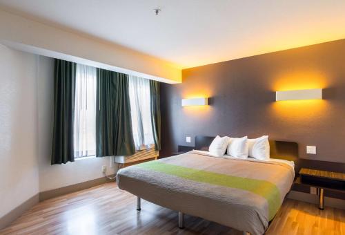 1 queen bed