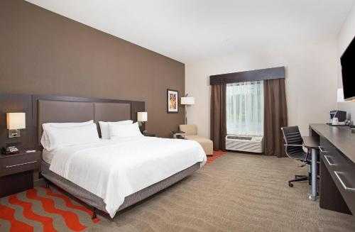 Holiday Inn Express Hotel & Suites Glasgow an IHG Hotel - image 7