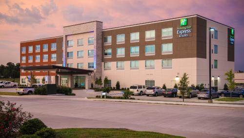 Holiday Inn Express & Suites RUSTON