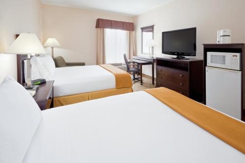 Holiday Inn Express Carneys Point New Jersey Turnpike Exit 1, an IHG Hotel