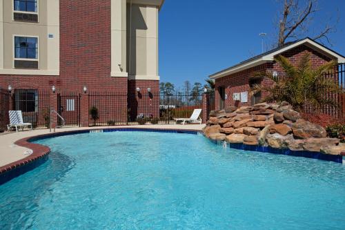 Holiday Inn Express Hotel & Suites Vidor South an IHG Hotel - main image