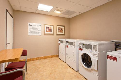 Holiday Inn Express & Suites Twentynine Palms- Joshua Tree by IHG