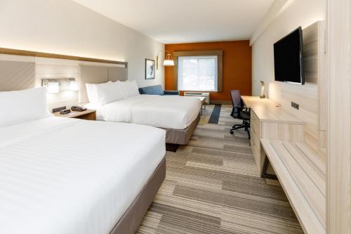 Holiday Inn Express & Suites - Sturbridge, an IHG Hotel