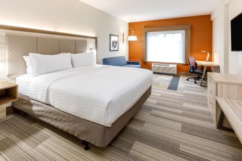 Holiday Inn Express & Suites Sturbridge By IHG in สเตอร์บริดจ์ (MA)