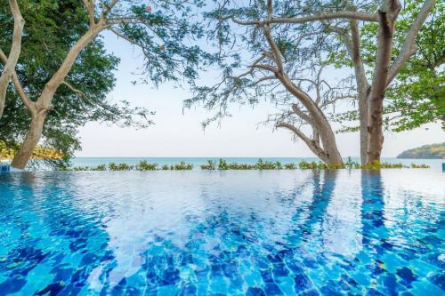 Koh Sirey Beachfront Pool Villa in Ко-Сирей