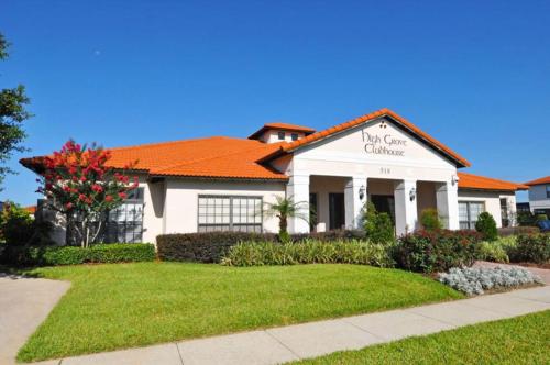 This 5 bedroom house in Higrove a perfect choice for a family vacation - image 3