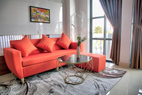 The Flamboyant Serviced Apartments - Vinhomes Imperia in Riverside - Cam River / Old Harbour