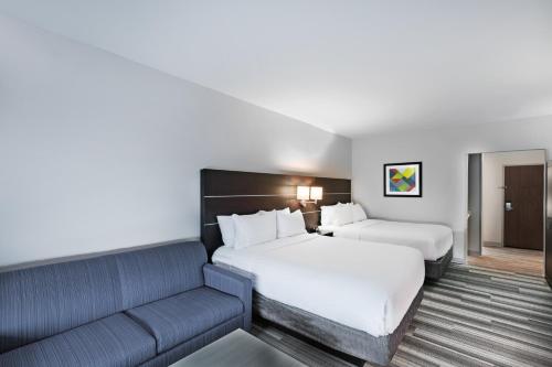 Holiday Inn Express & Suites - Coffeyville an IHG Hotel - image 7