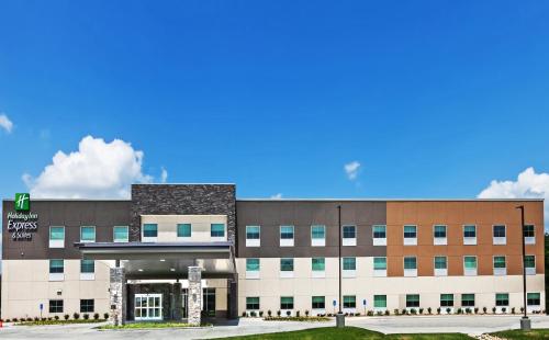 Holiday Inn Express & Suites - Coffeyville an IHG Hotel - image 8