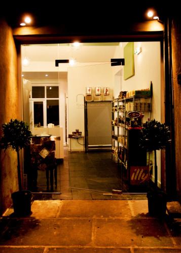 ทางเข้า, Boutique 25 in สคิปตัน