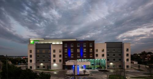 Holiday Inn Express & Suites Garland E - Lake Hubbard I30, an IHG hotel - Hotel - Garland