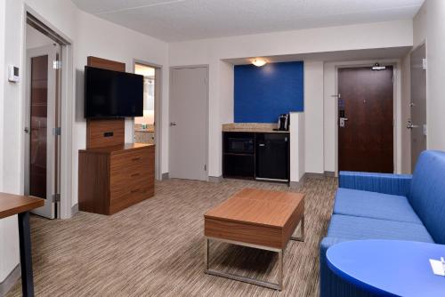 Holiday Inn Express & Suites BUFFALO DOWNTOWN