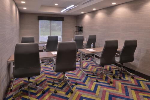 Holiday Inn Express and Suites Bryant - Benton Area, an IHG Hotel in Bryant, USA