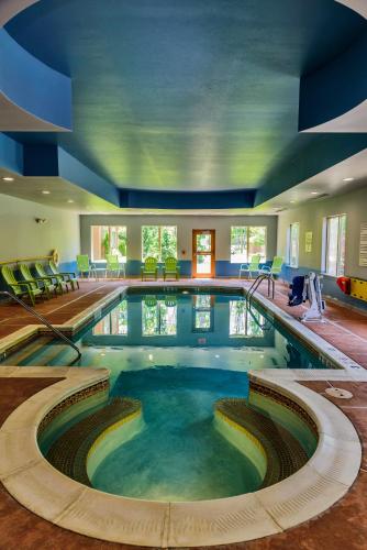 Holiday Inn Express Hotel & Suites Hamburg by IHG in Hamburg, USA
