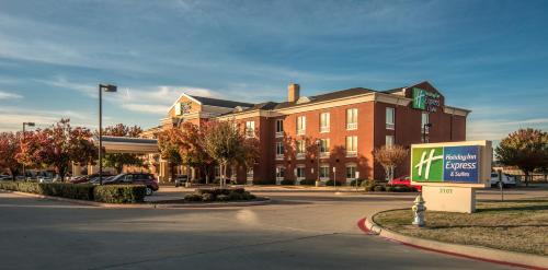 Holiday Inn Express Hotel & Suites Dallas-North Tollway/North Plano, an IHG Hotel