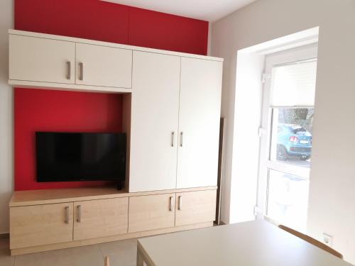 Cube studio by the river (with free bike rental) - image 6