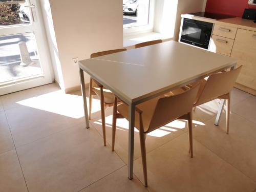 Cube studio by the river (with free bike rental), Ljubljana (photo 9)
