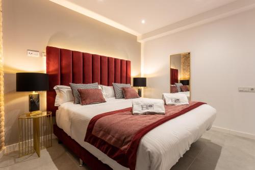 Standard Two-Bedroom Apartment image 9