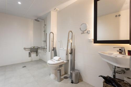 Standard One-Bedroom Apartment room in BiBo Suites Plaza Nueva
