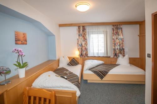 Hotel Untermetzger – Zell am Ziller, IL