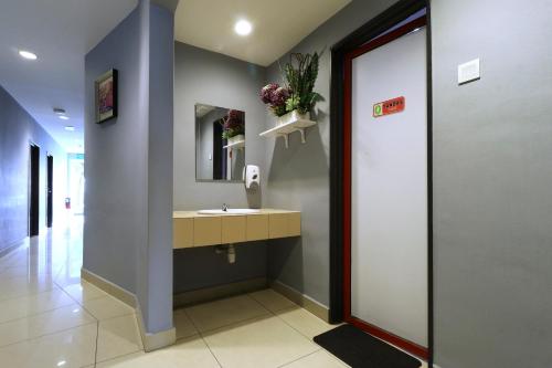 设施服务, 梦幻套房酒店 (Suite Dreamz Hotel) in 武吉加里尔
