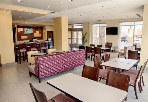 Holiday Inn Express and Suites Tahlequah, an IHG Hotel