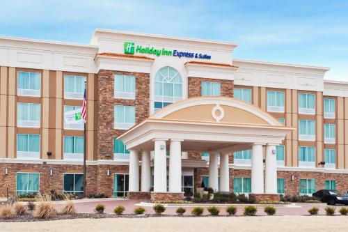 Holiday Inn Express Hotel & Suites Huntsville West - Research Park