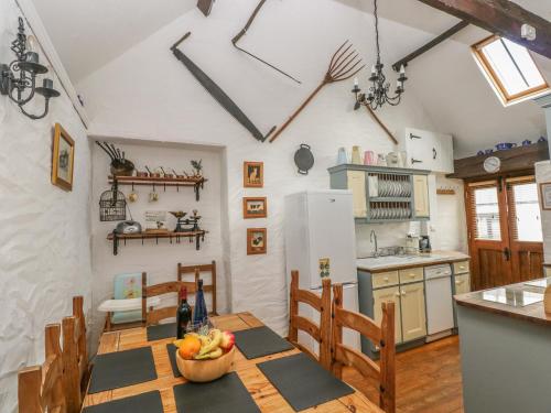 Heather Cottage in Rosemarket