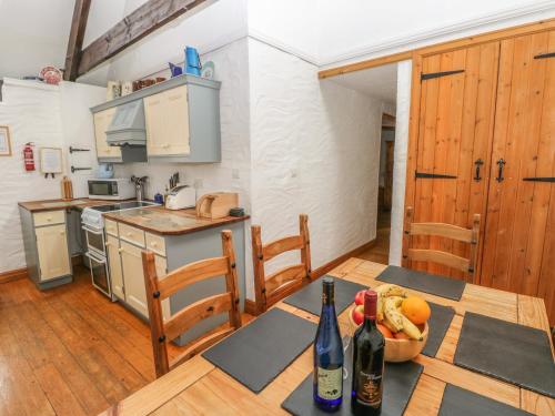 Heather Cottage in Rosemarket