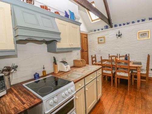Heather Cottage in Rosemarket