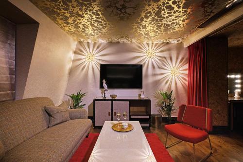 Megaro Hotel - image 13