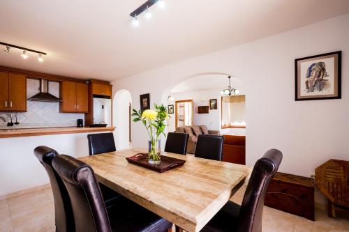 Two-Bedroom House image 1