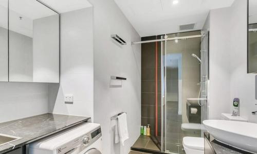 Luxury 2 bdrm in Watson at Walkerville with Balcony, FREE carpark, near Adelaide CBD