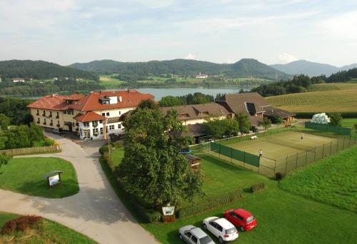 Iekārtas, Hotel Seehof in St. Georgen Am Langsee