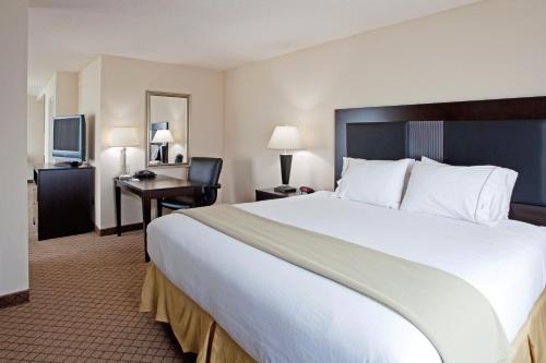 Holiday Inn Express and Suites Newberry