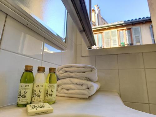 Nestor&Jeeves - FRANCOIS VIEUX NICE - Old Town - Close sea - image 2