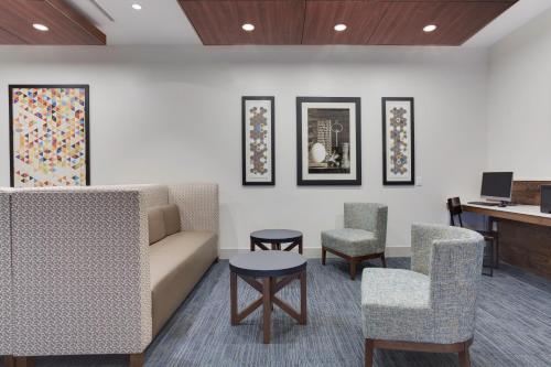 Holiday Inn Express & Suites Ft. Lauderdale Airport/Cruise by IHG
